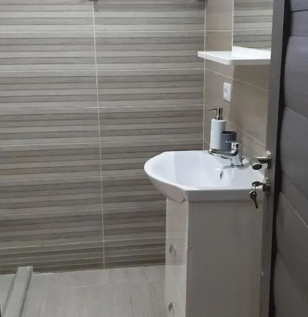 Karla Apartment Mamaia