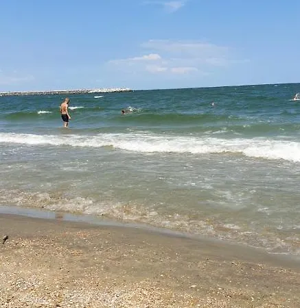 Karla * Mamaia